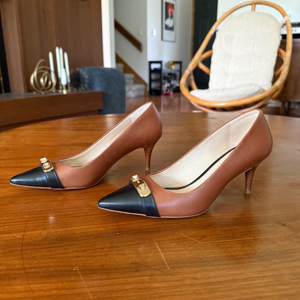 Vintage Coach Zan Pointed Toe Kitten Heels Brown Black Cap Toe Buckle 6B Y2K